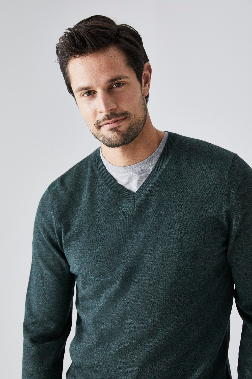 Classic Merino V Neck