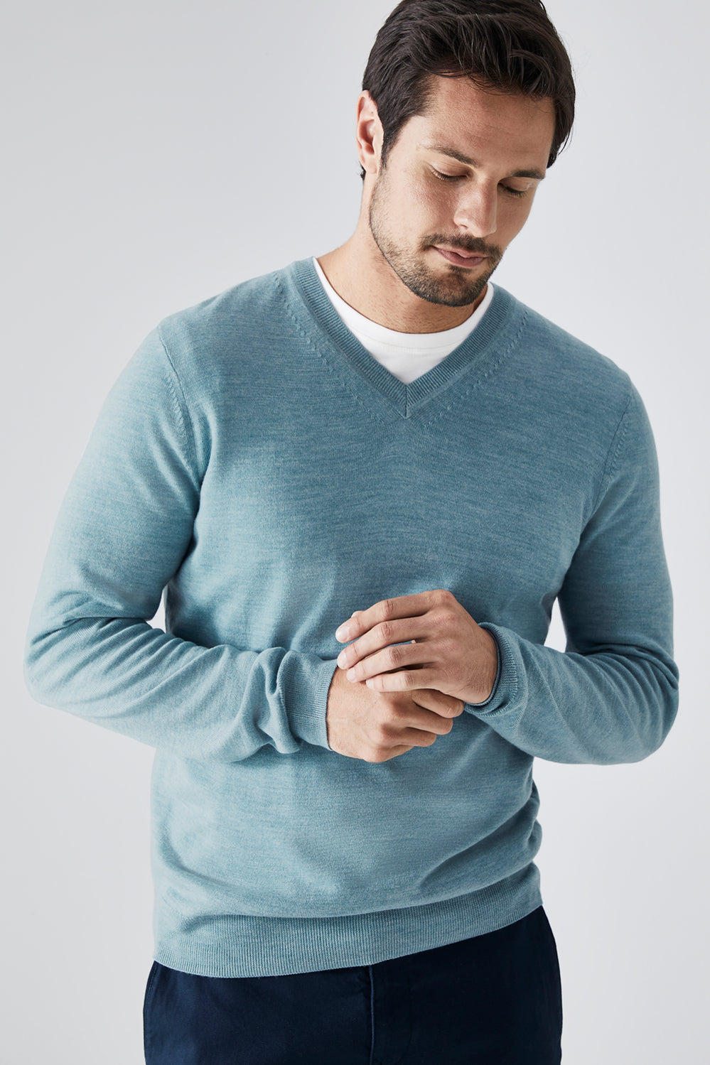Classic Merino V Neck