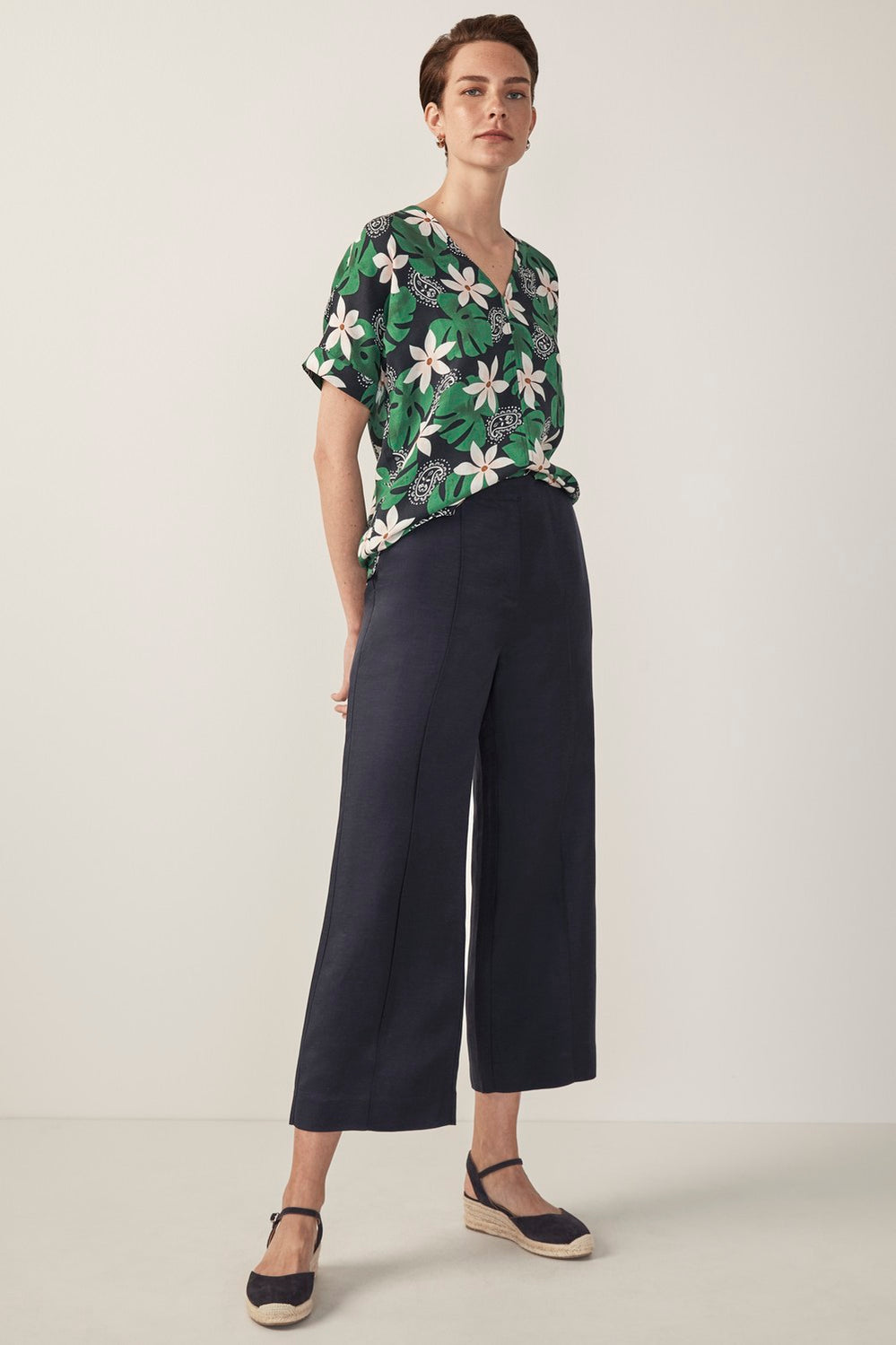 Linen Blend Crop Straight Leg Pant