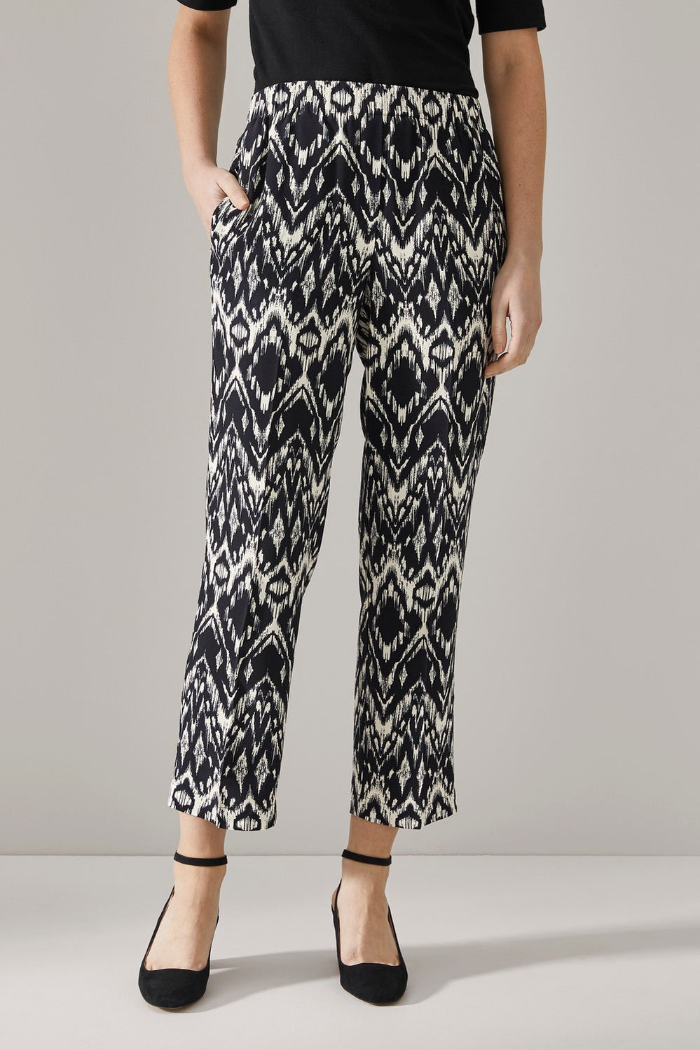 Etched Ikat Pull On Pant