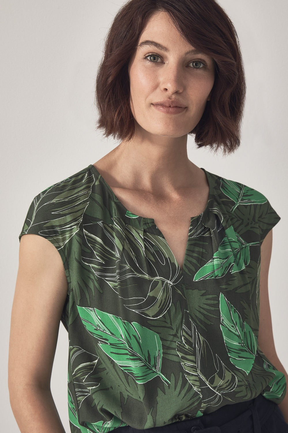 Bold Leaf Top