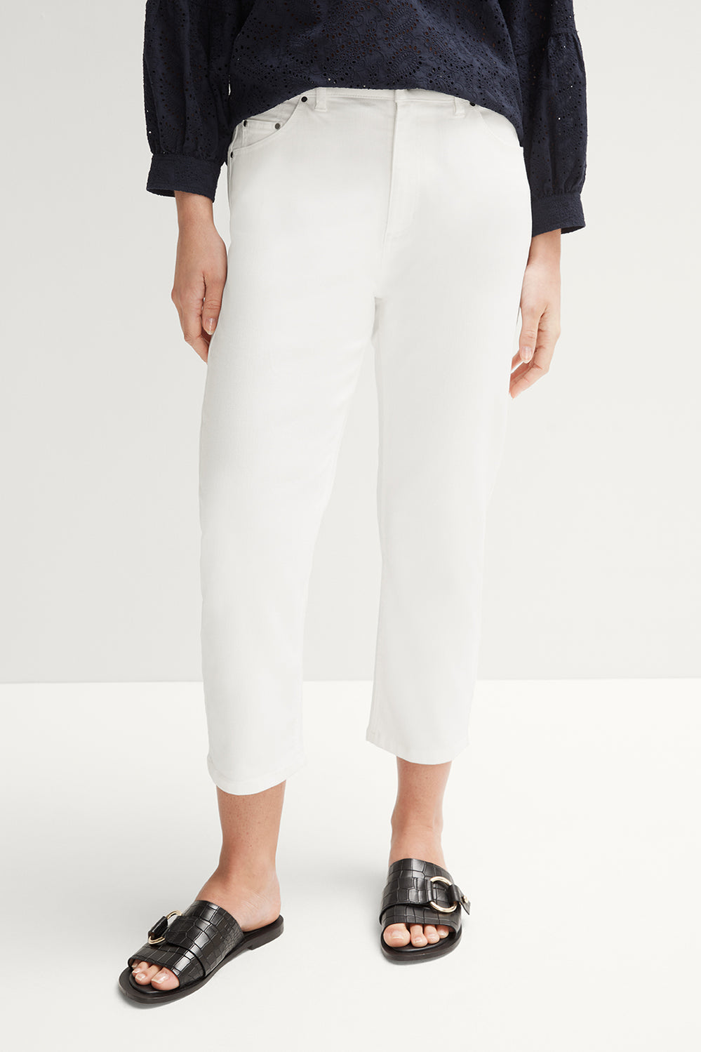 Cropped Boyfriend Jean