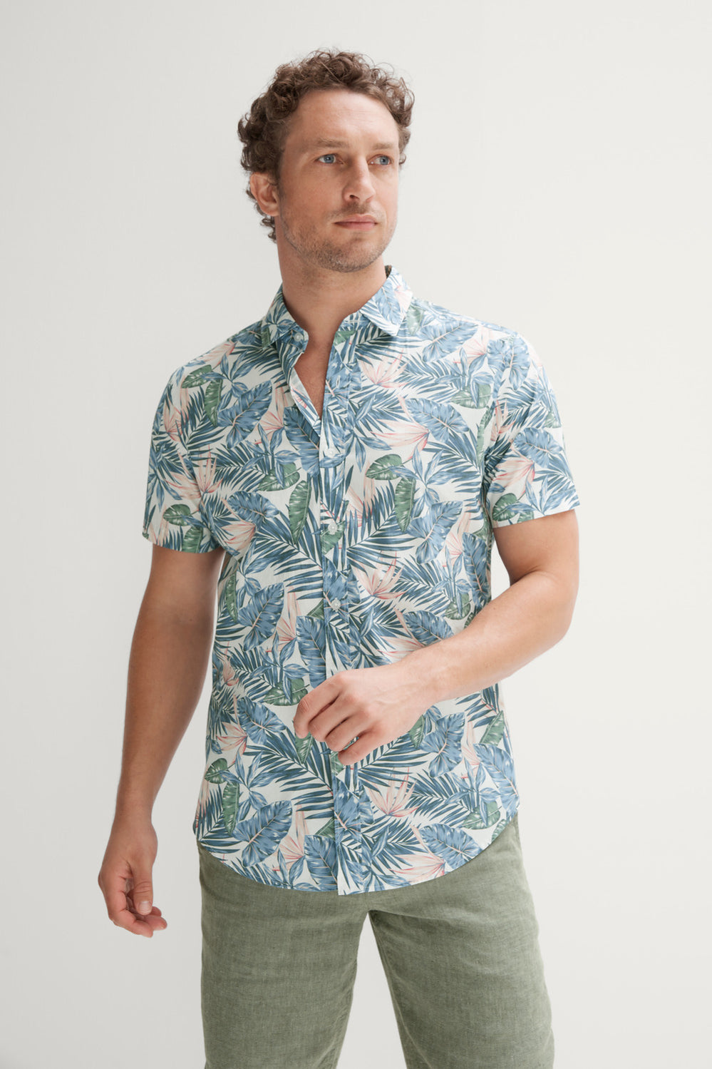 Regular Fit Tropical Print Short Sleeve Shirt