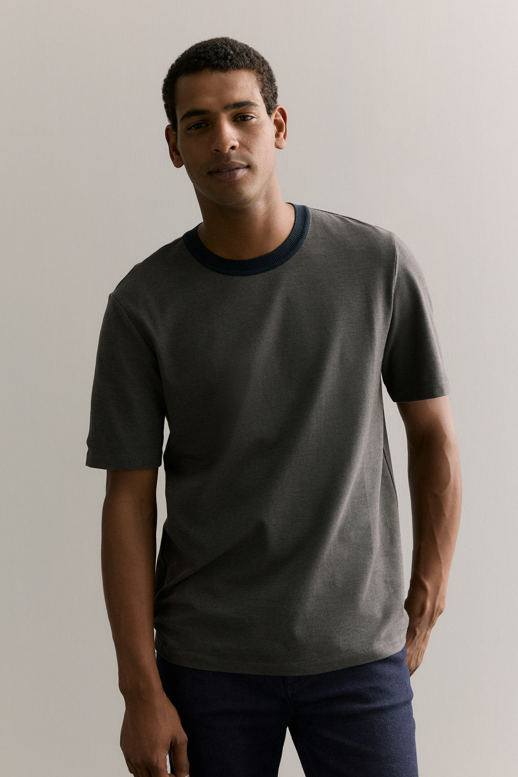 Cotton Jacquard Contrast Collar T-Shirt