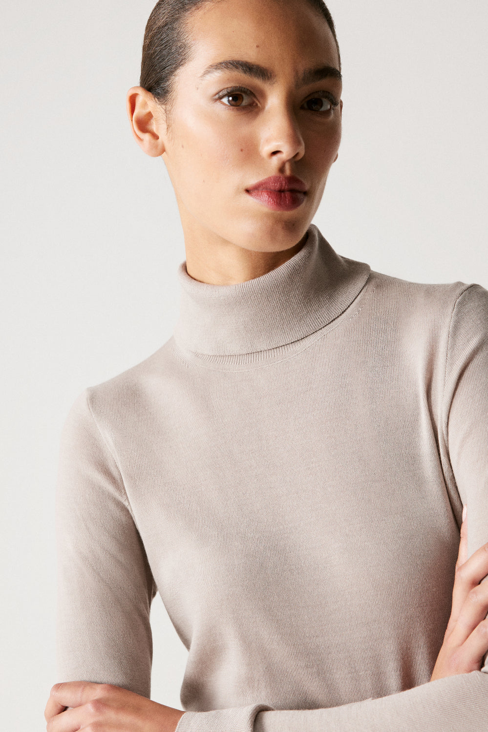 Merino Roll Neck Knit