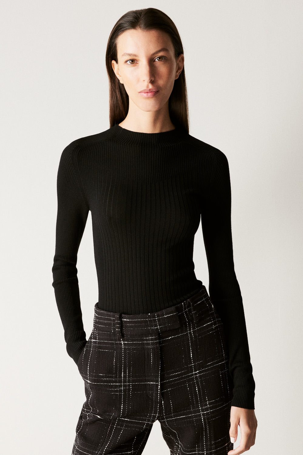 Fine Merino Mock Neck Knit