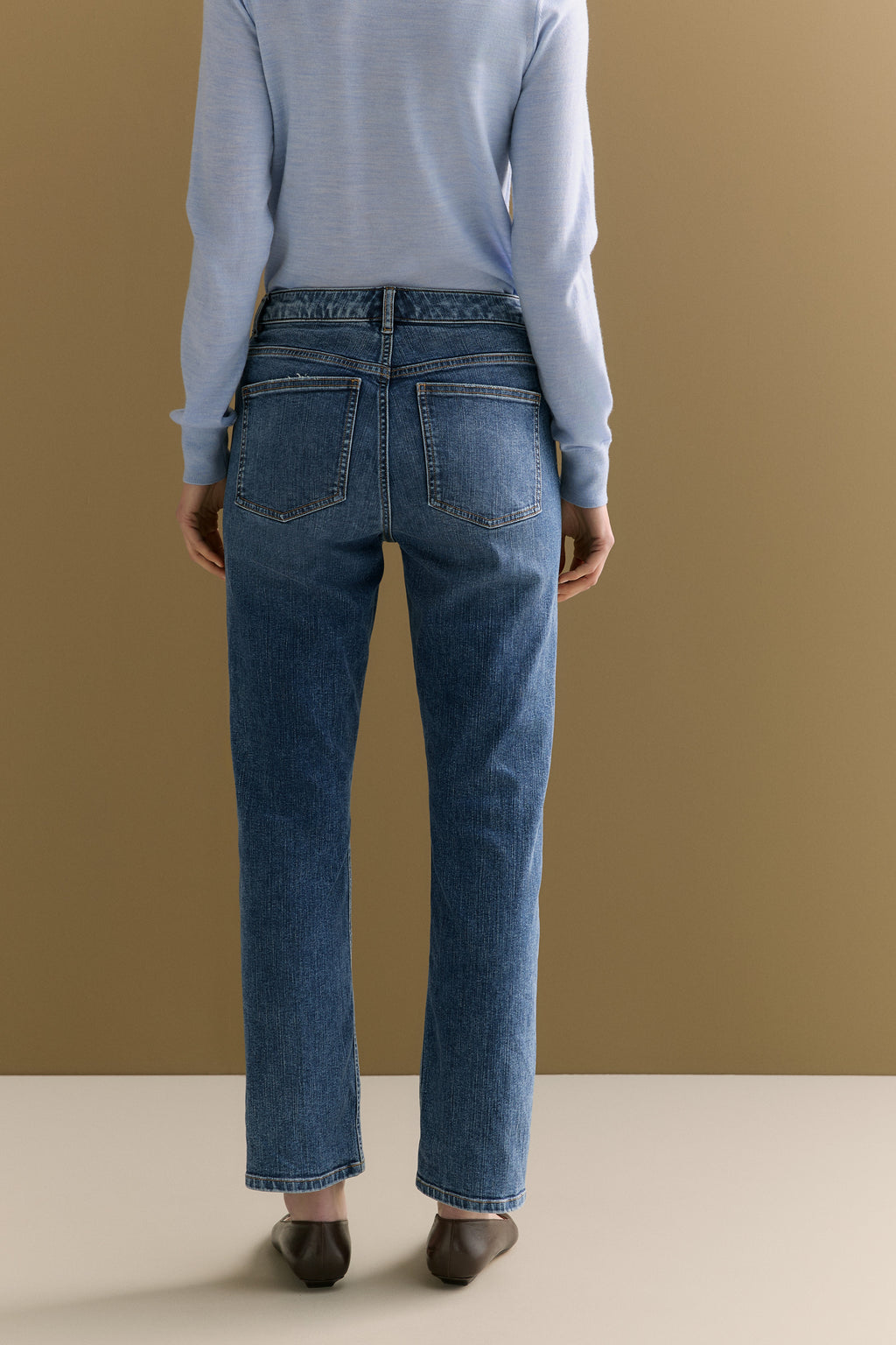 Mid Rise Straight Leg Jean