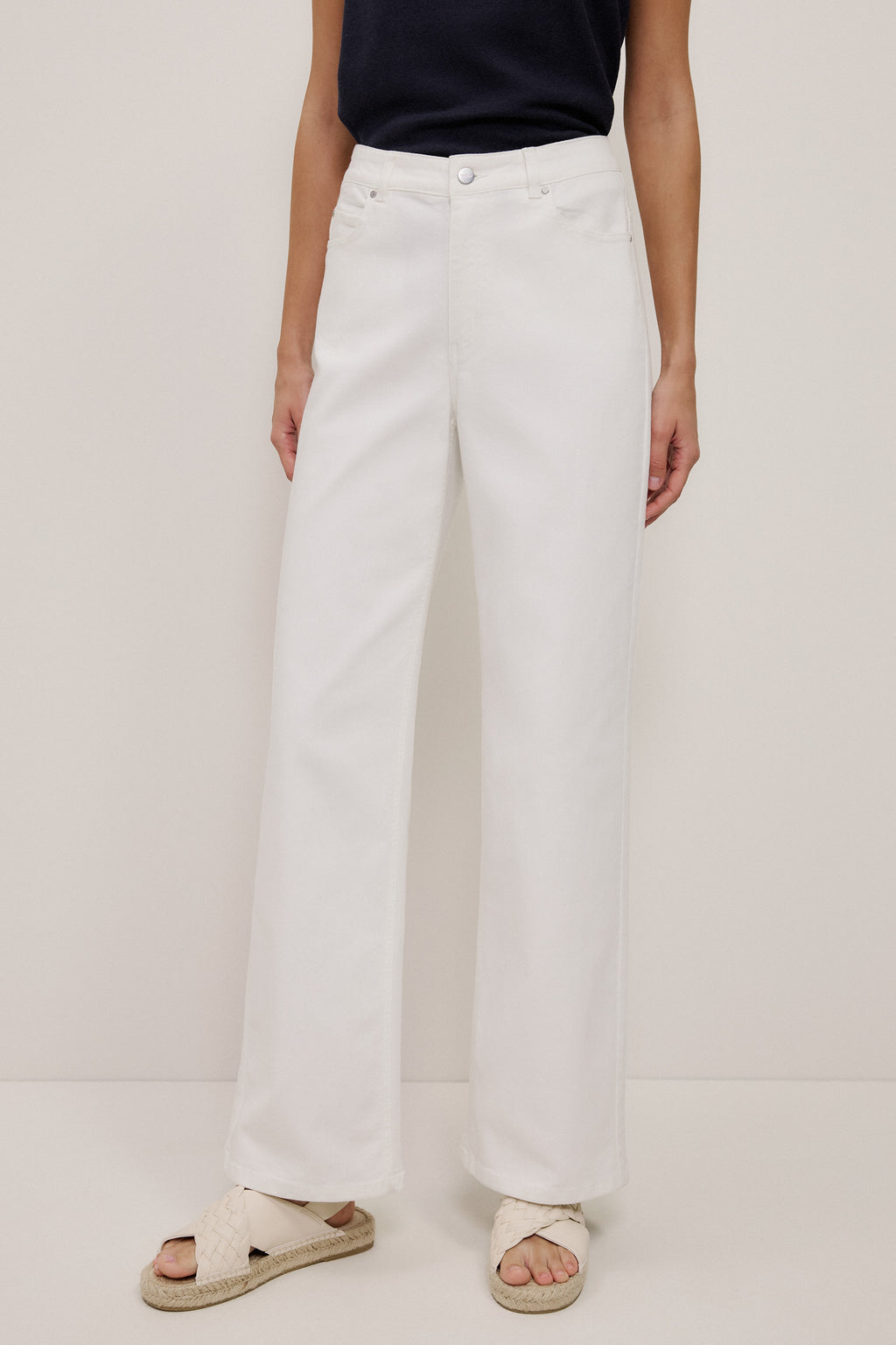 Cotton Blend Wide Leg Jean