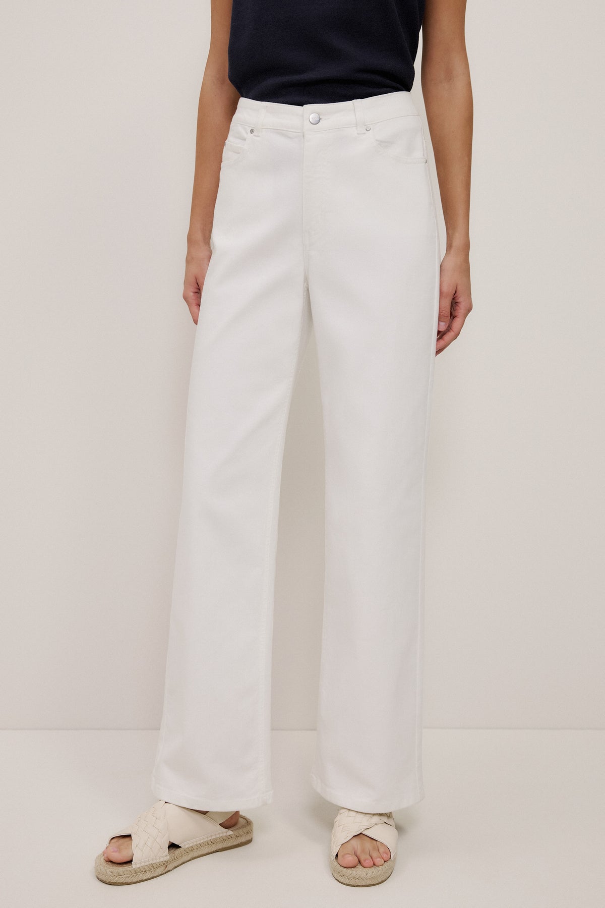Cotton Blend Wide Leg Jean