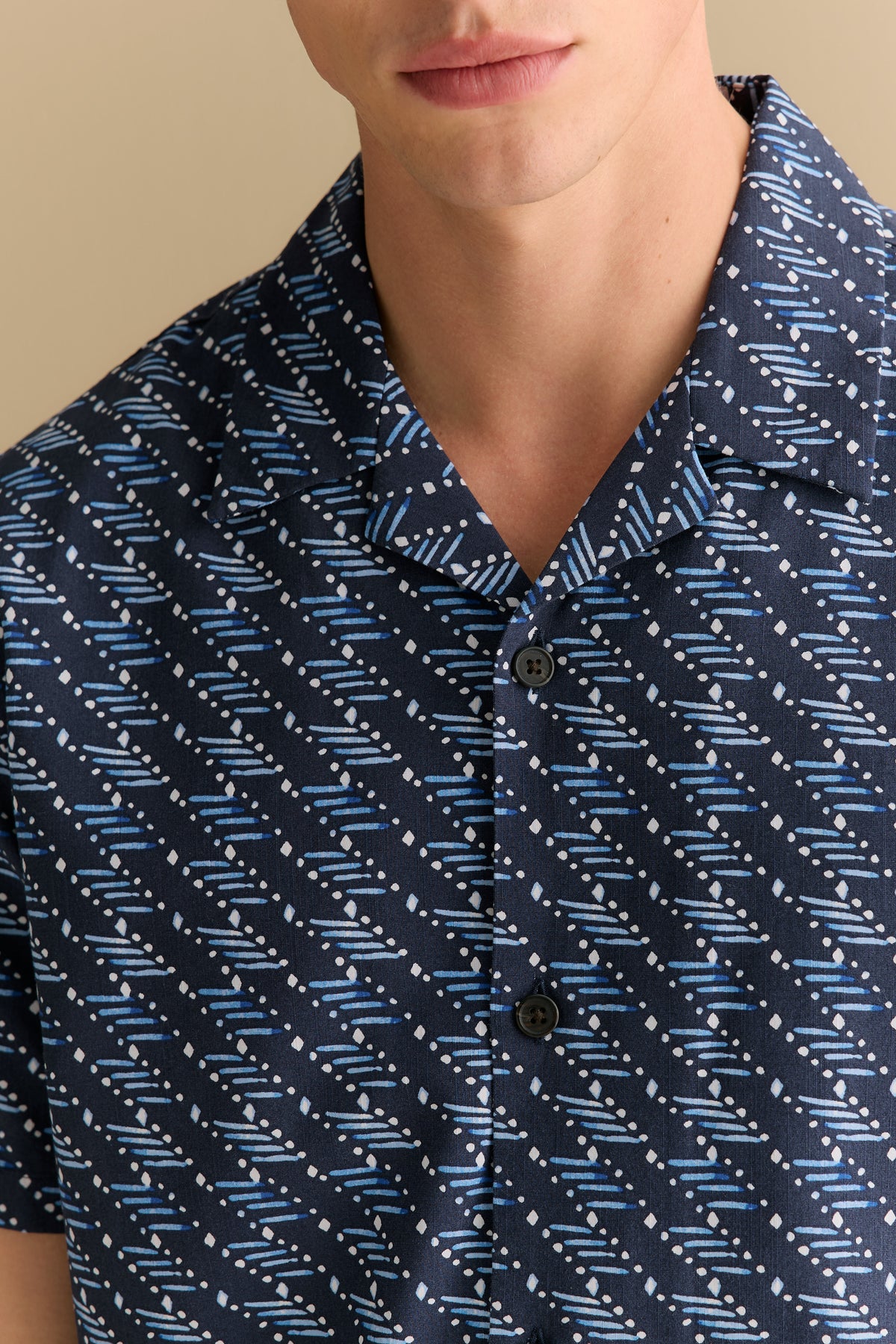 Regular Fit Etched Geo Short Sleeve Shirt