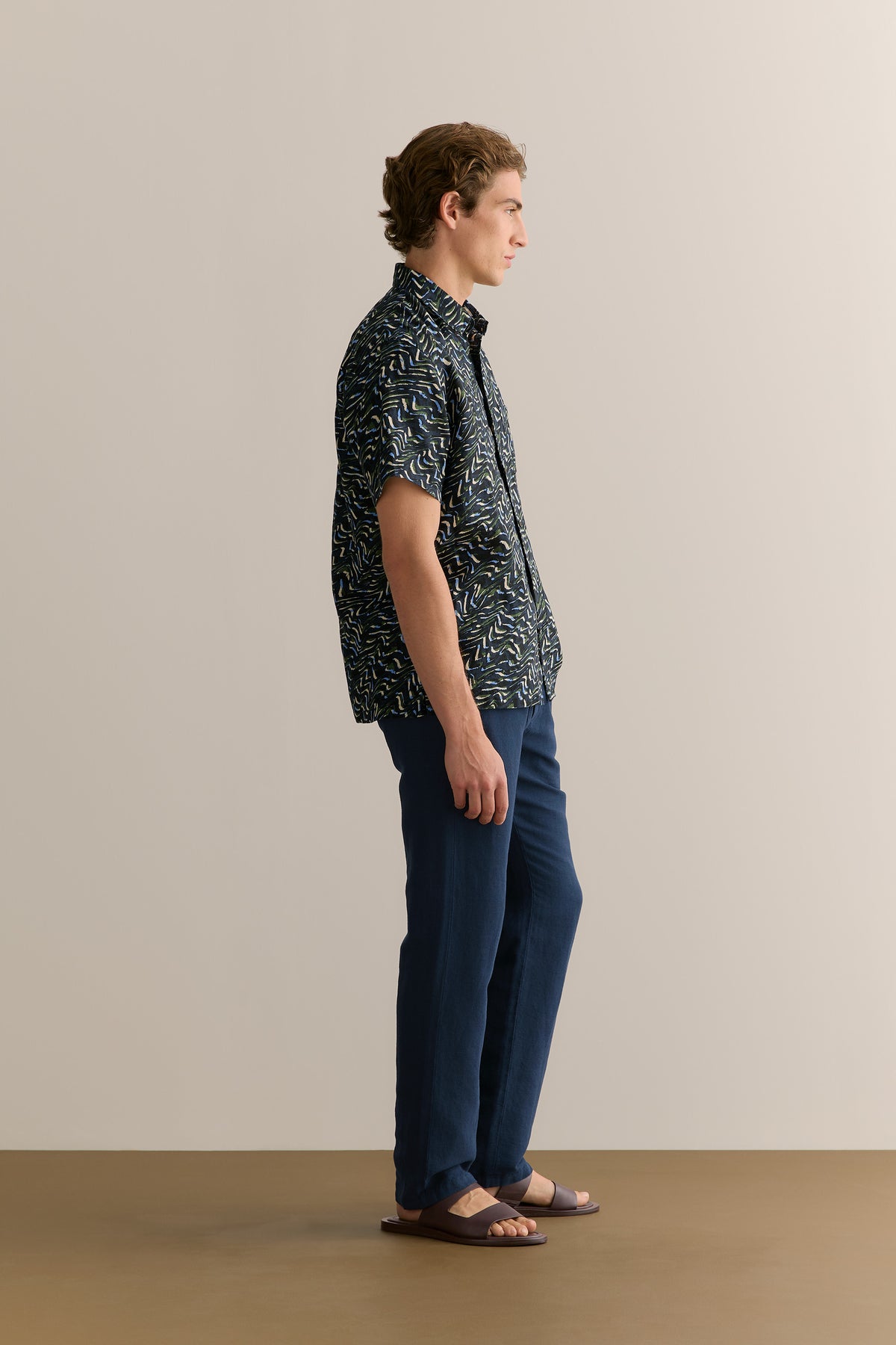 Regular Fit Linen Wave Print Short Sleeve Shirt