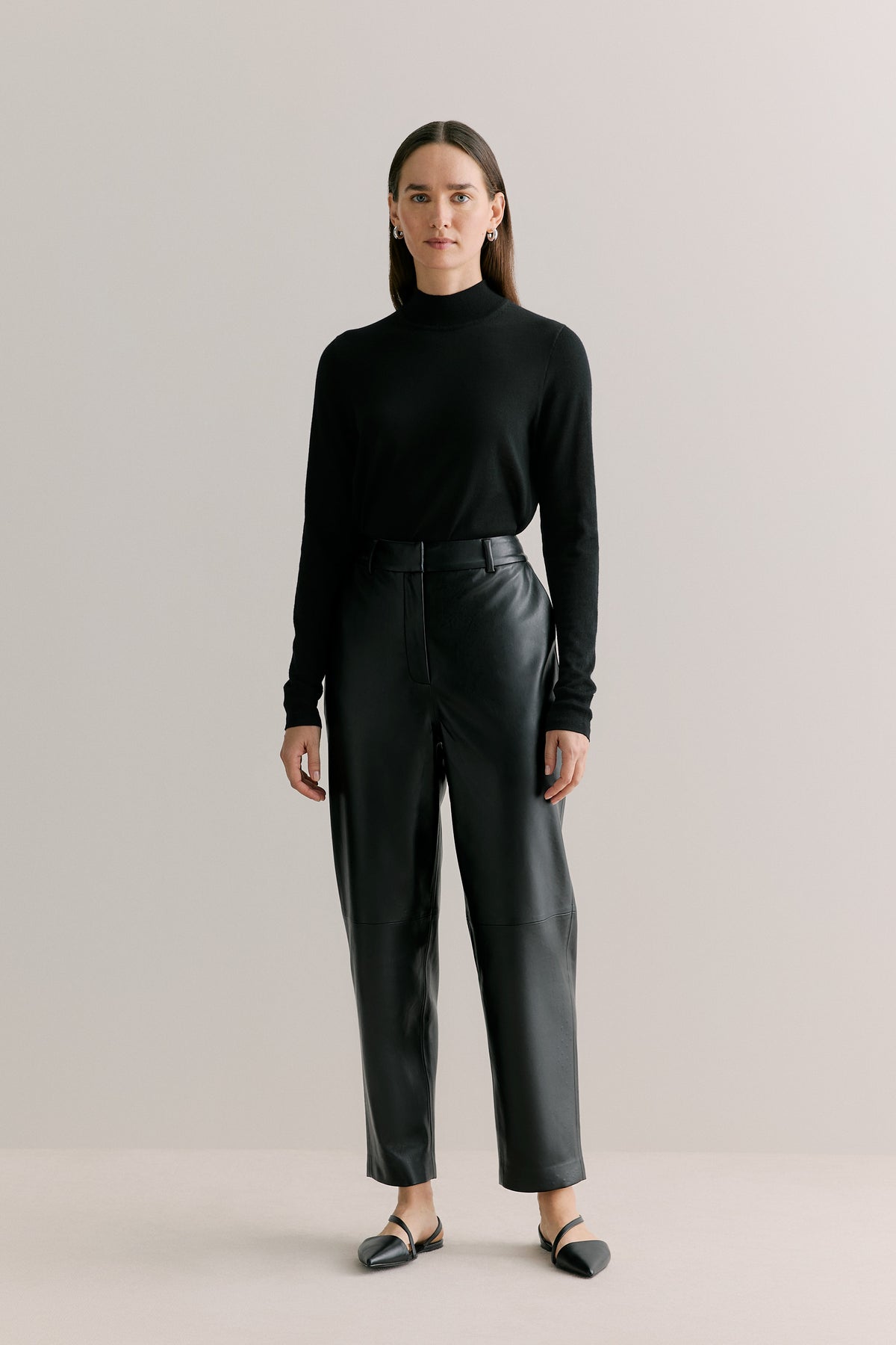Soft Seam Detail Pant
