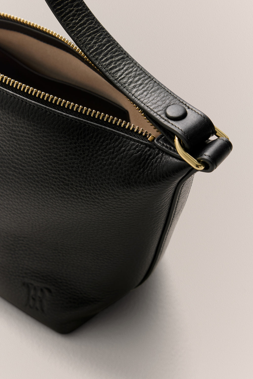 Carnarvon Crossbody Bag