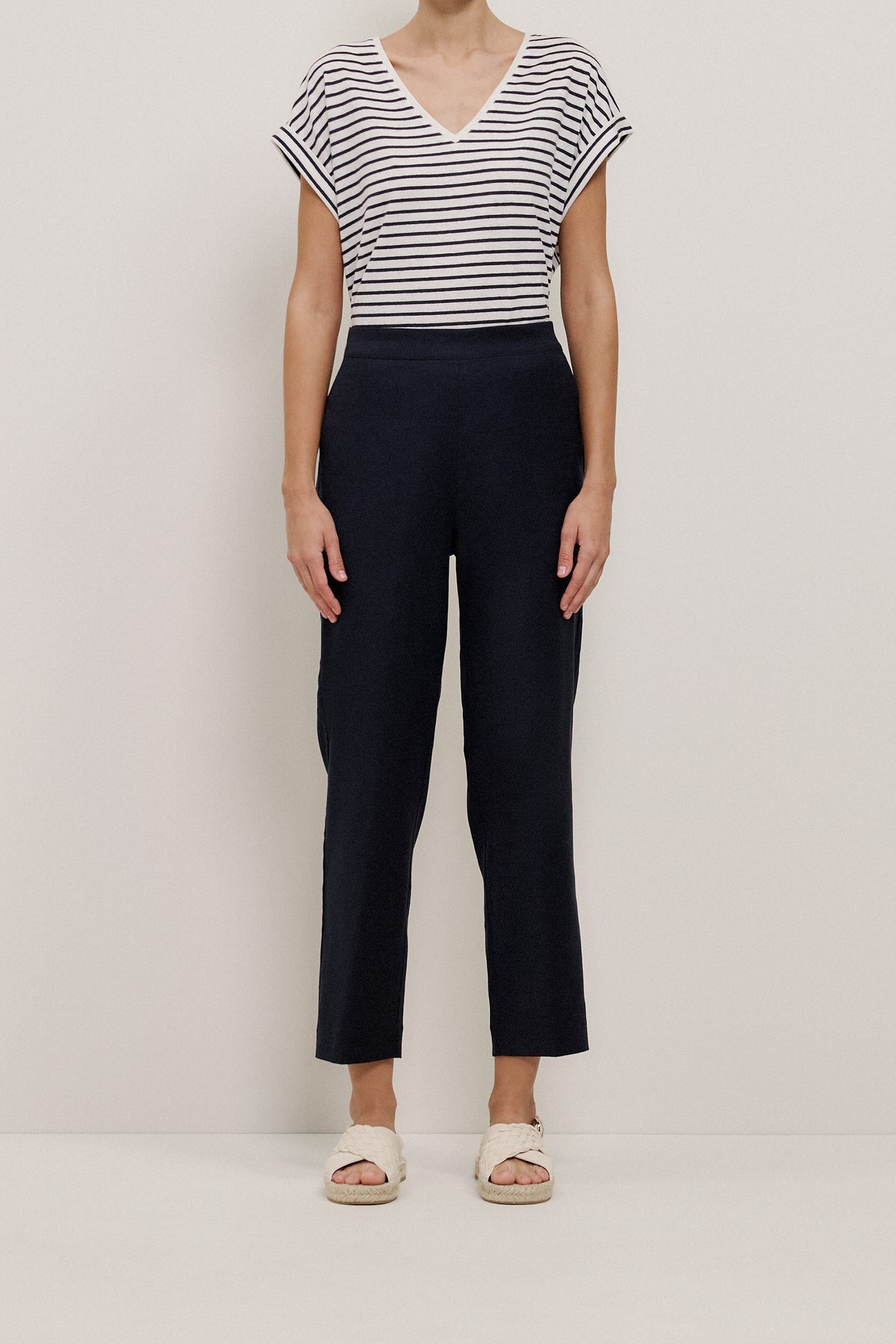 Stretch Linen Blend Pull On Pant