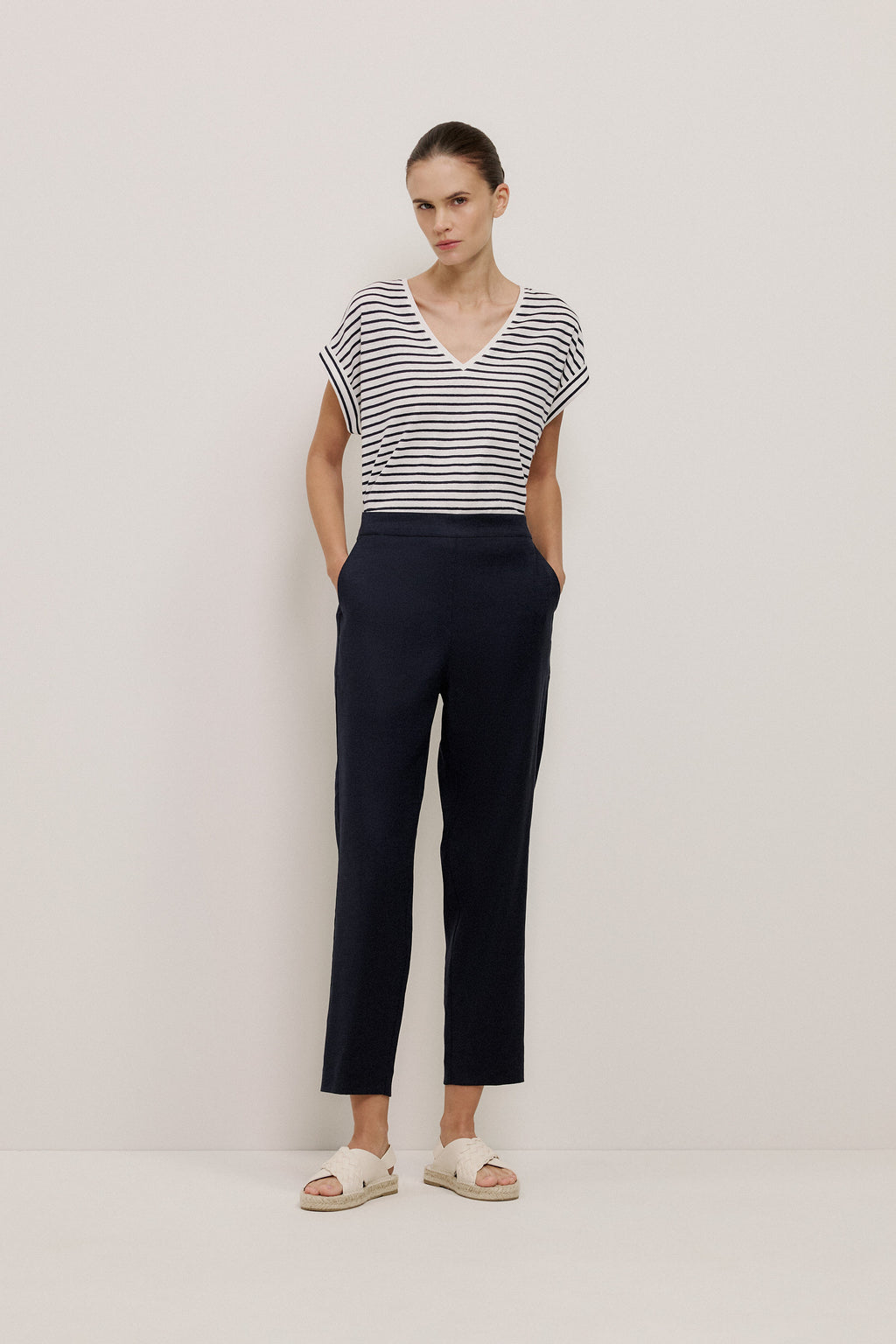 Stretch Linen Blend Pull On Pant