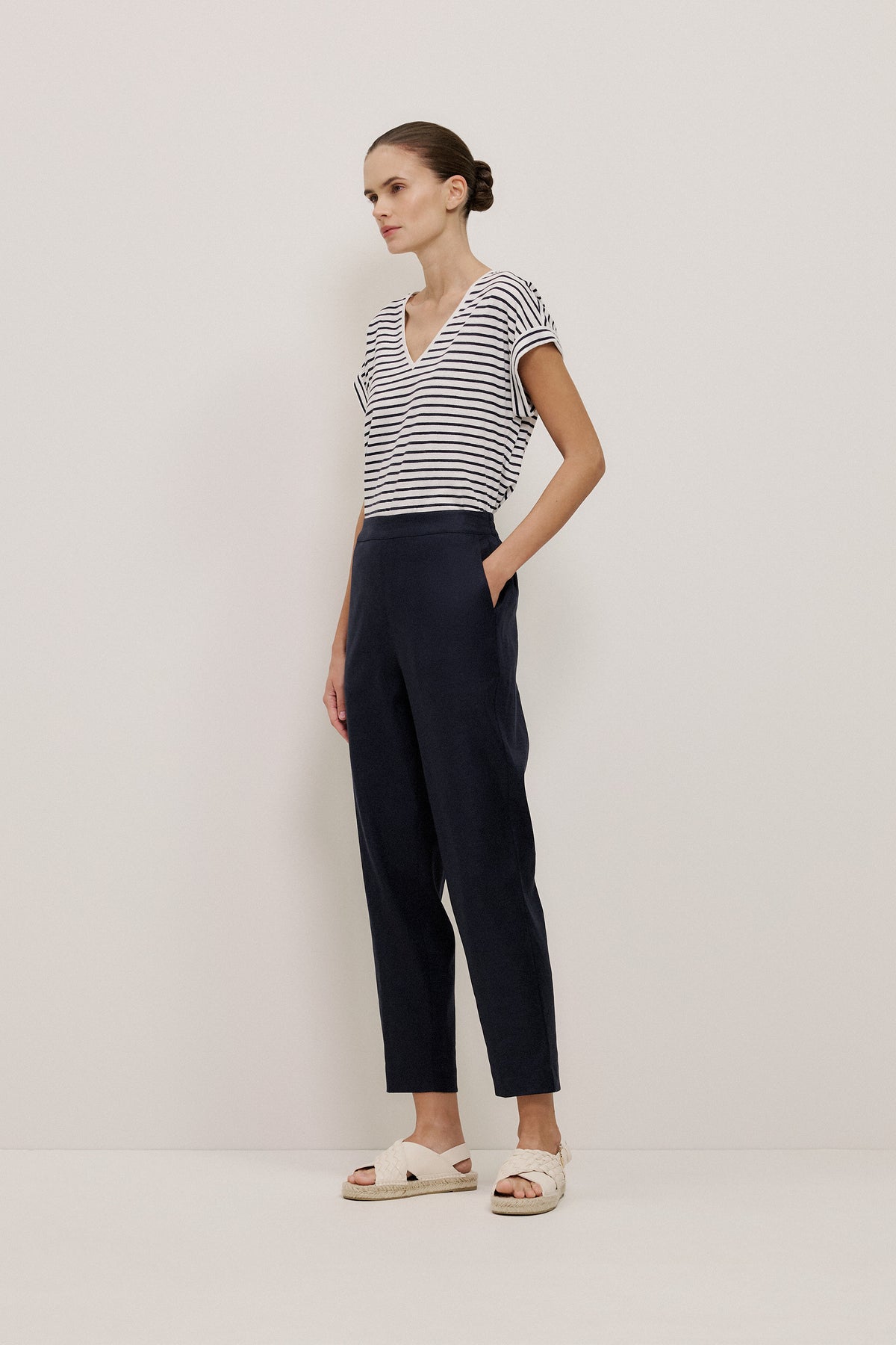 Stretch Linen Blend Pull On Pant