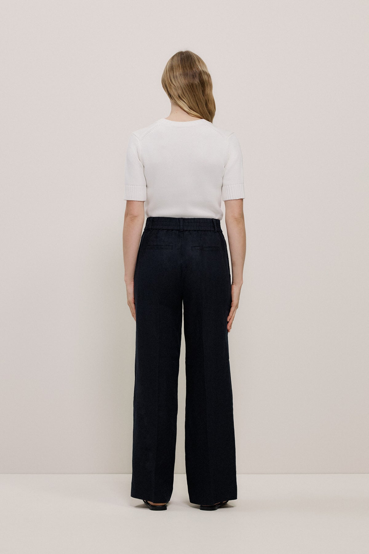 Linen Pintucked Pant
