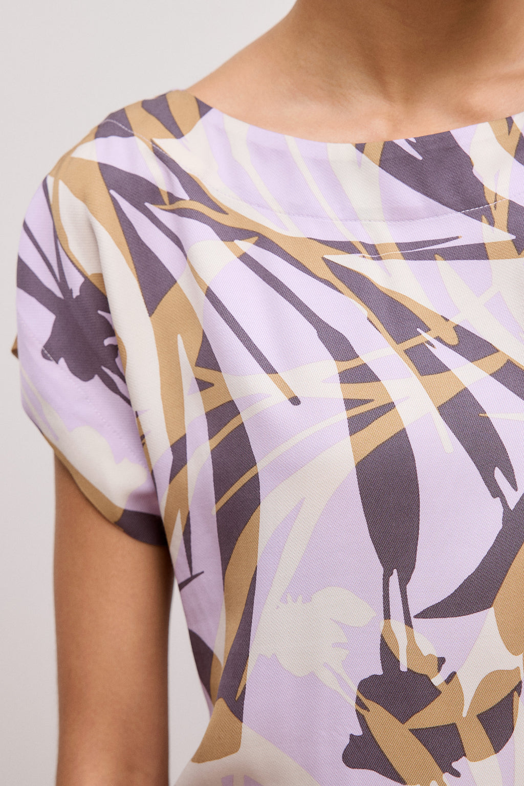 Shadow Leaf Woven Twill T-Shirt