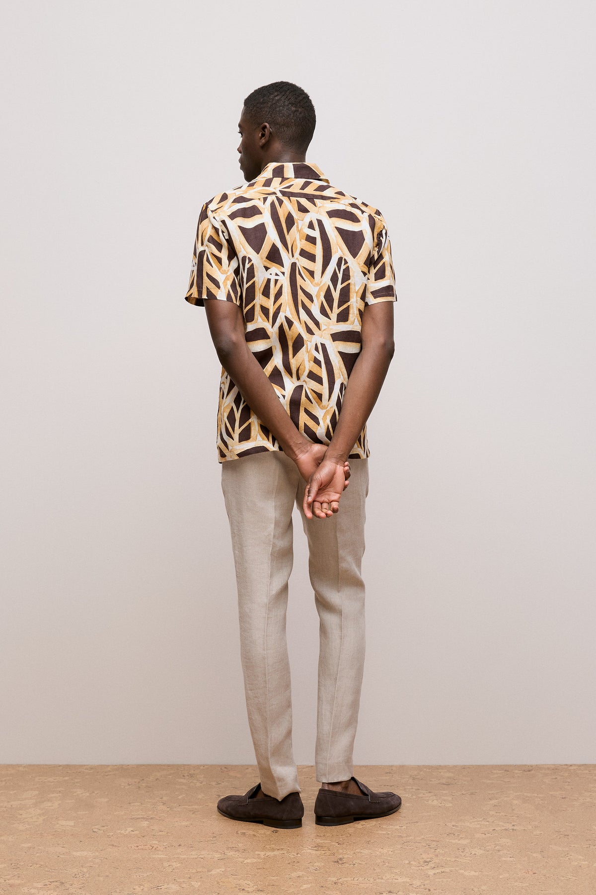 Graphic Leaf Linen Short Sleeve Shirt