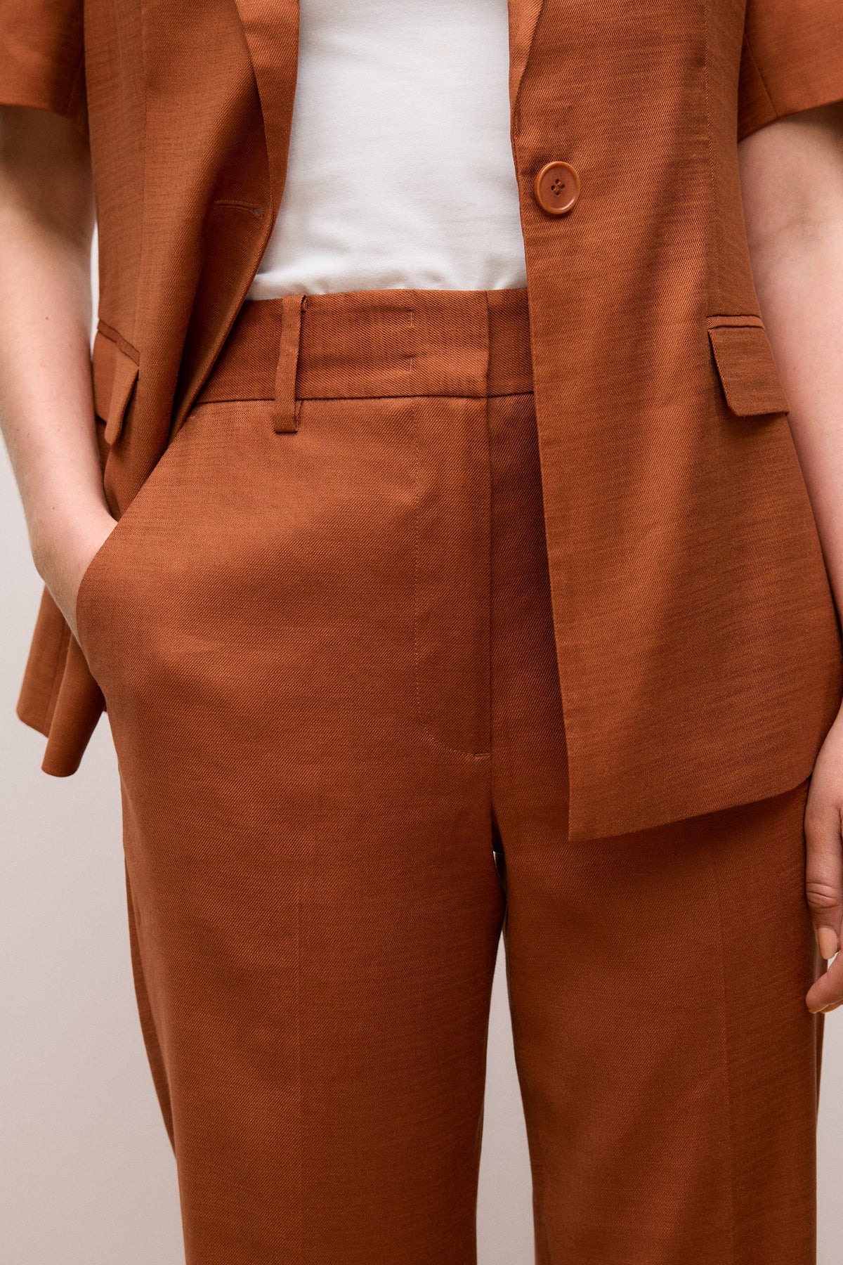 Tapered Leg Pant