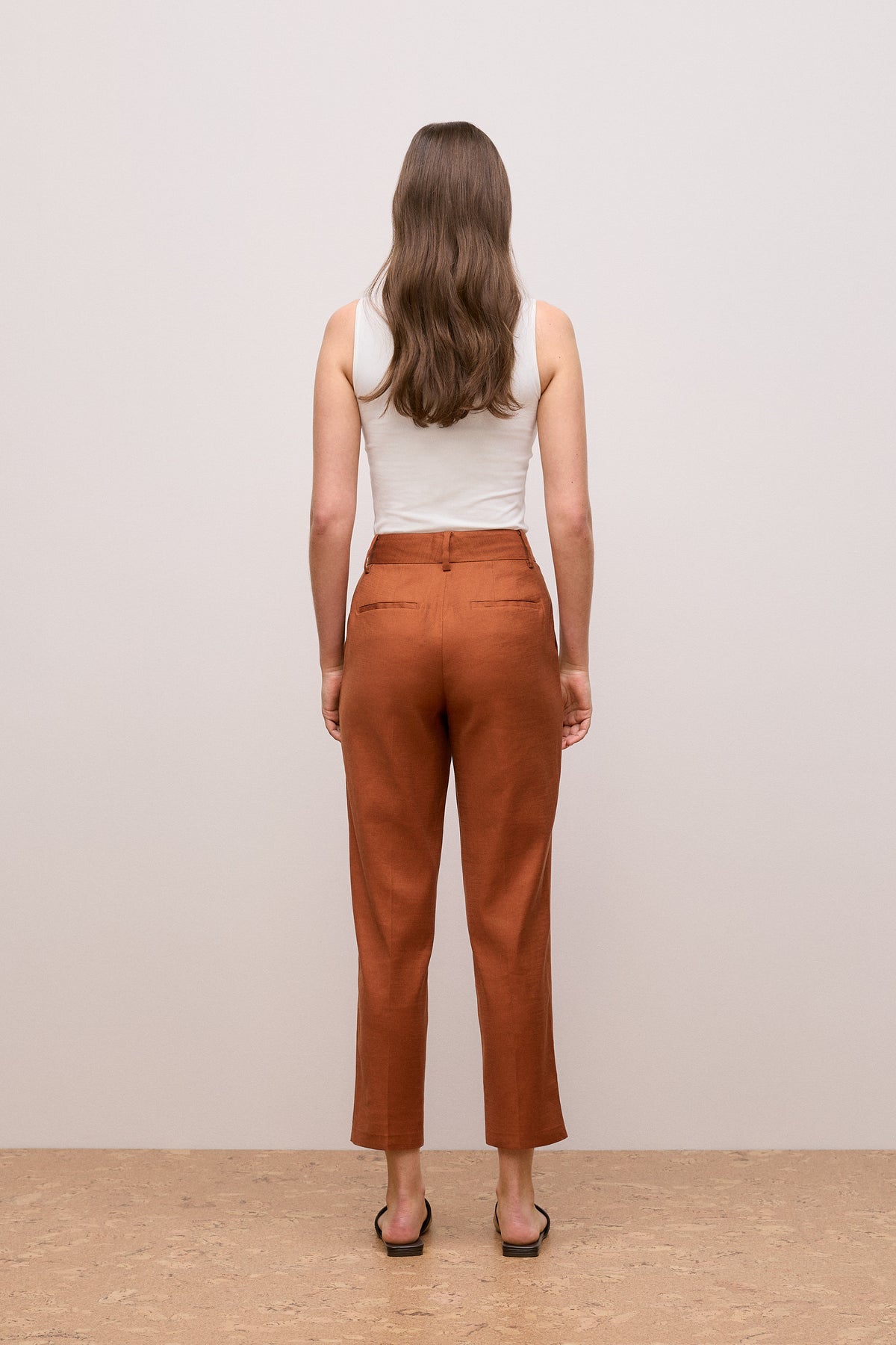 Tapered Leg Pant
