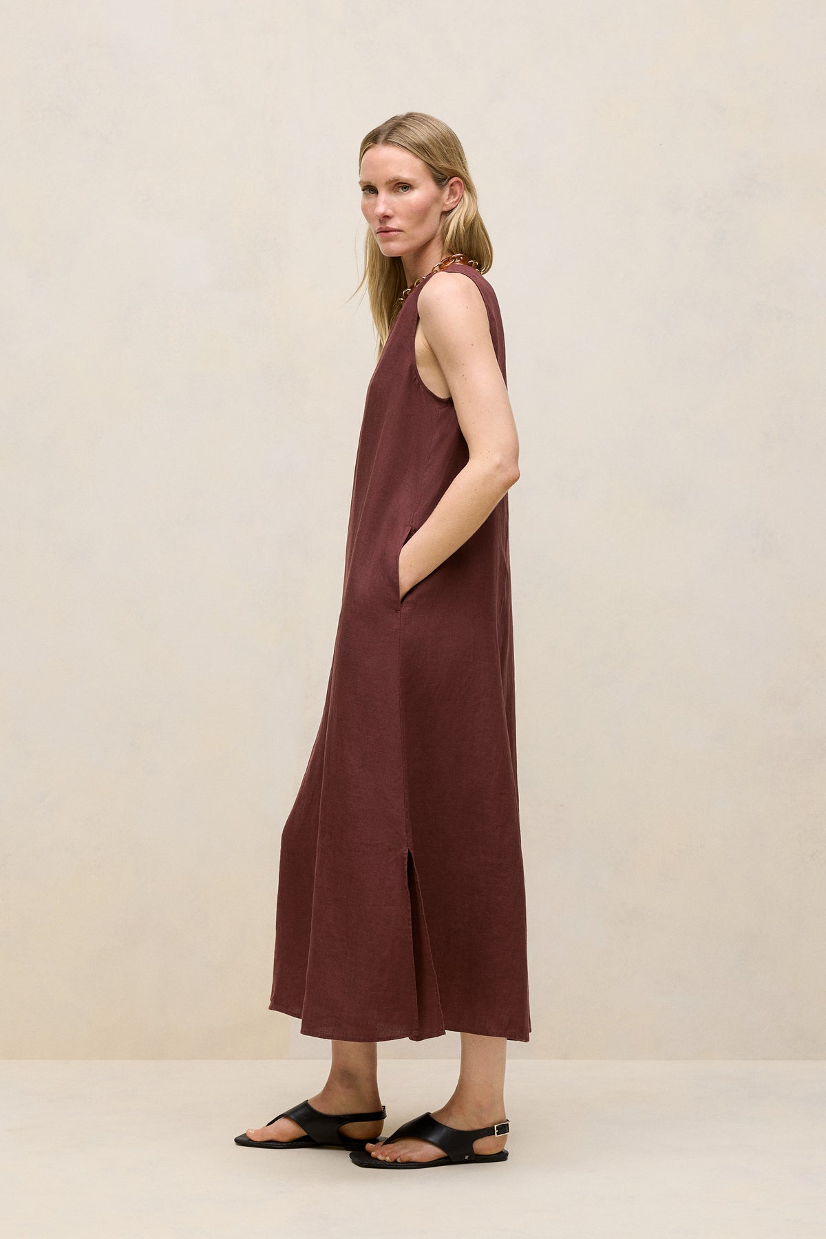 Delave Linen Sleeveless Column Dress
