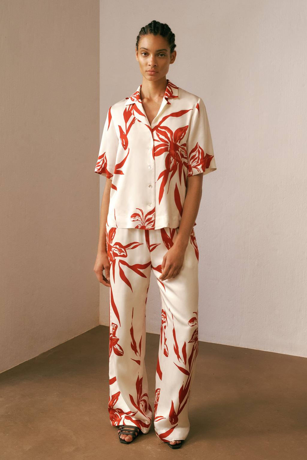 Wild Iris Satin Short Sleeve Shirt