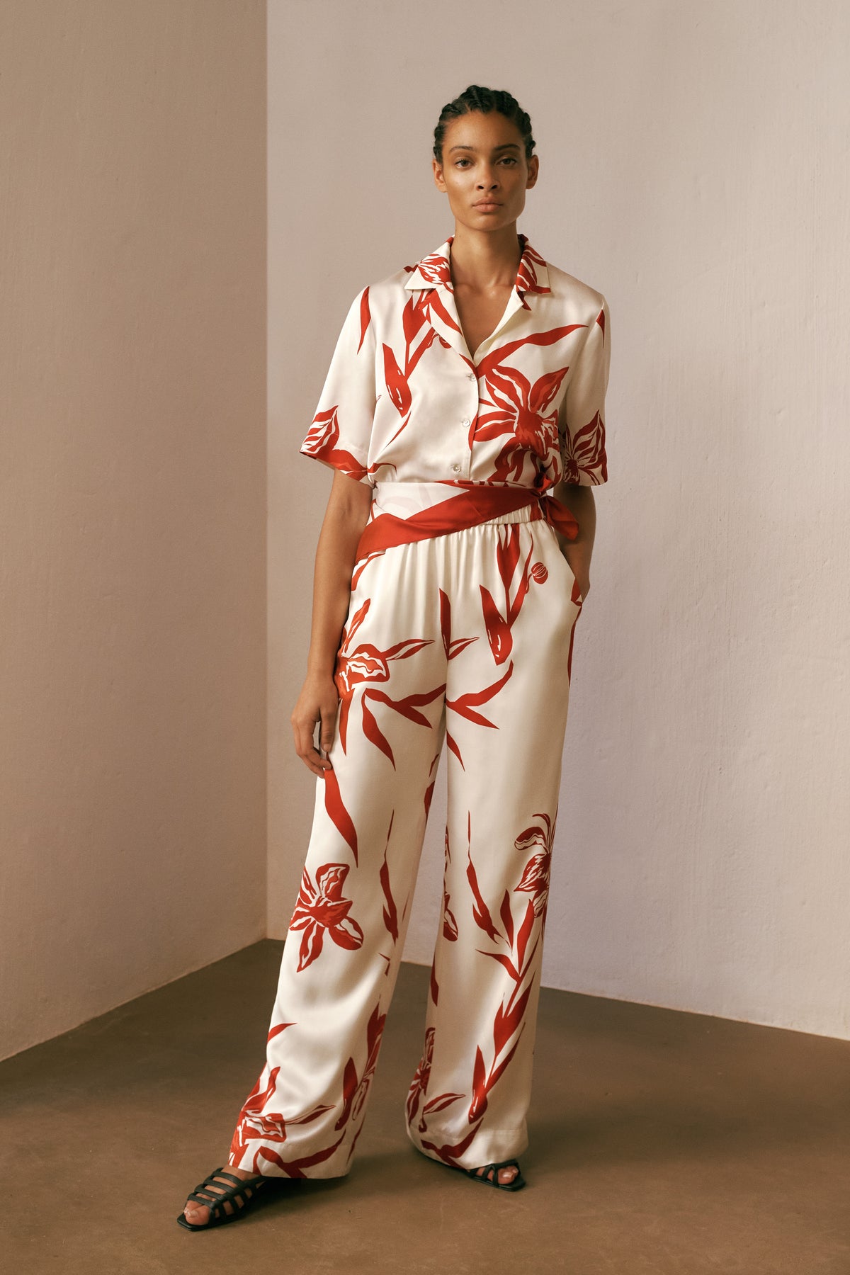 Wild Iris Satin Relaxed Pant
