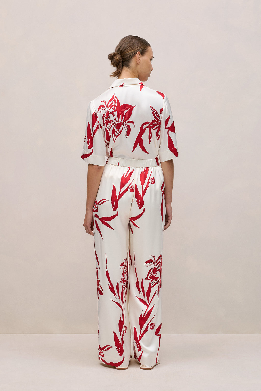 Wild Iris Satin Relaxed Pant