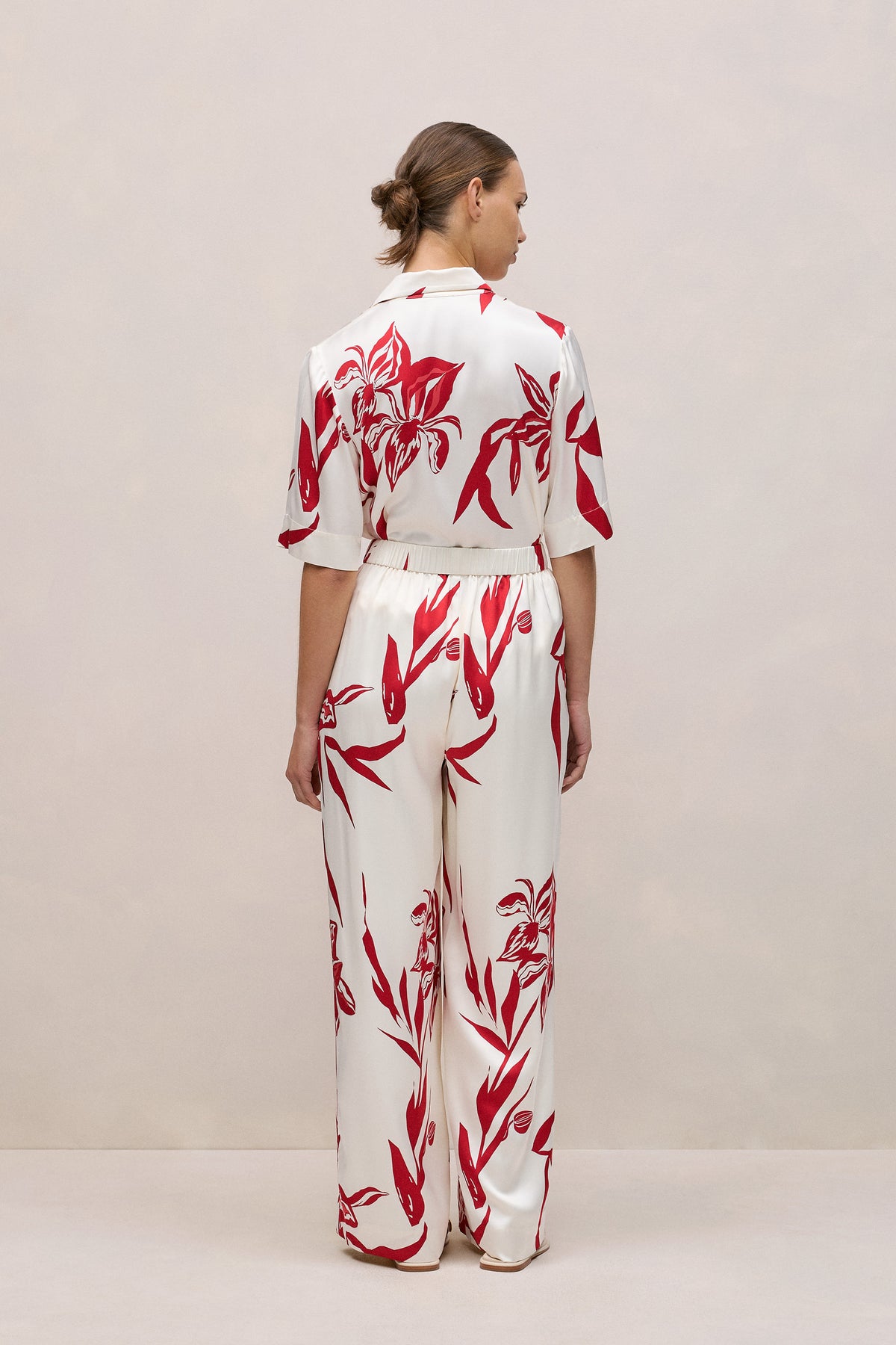 Wild Iris Satin Relaxed Pant