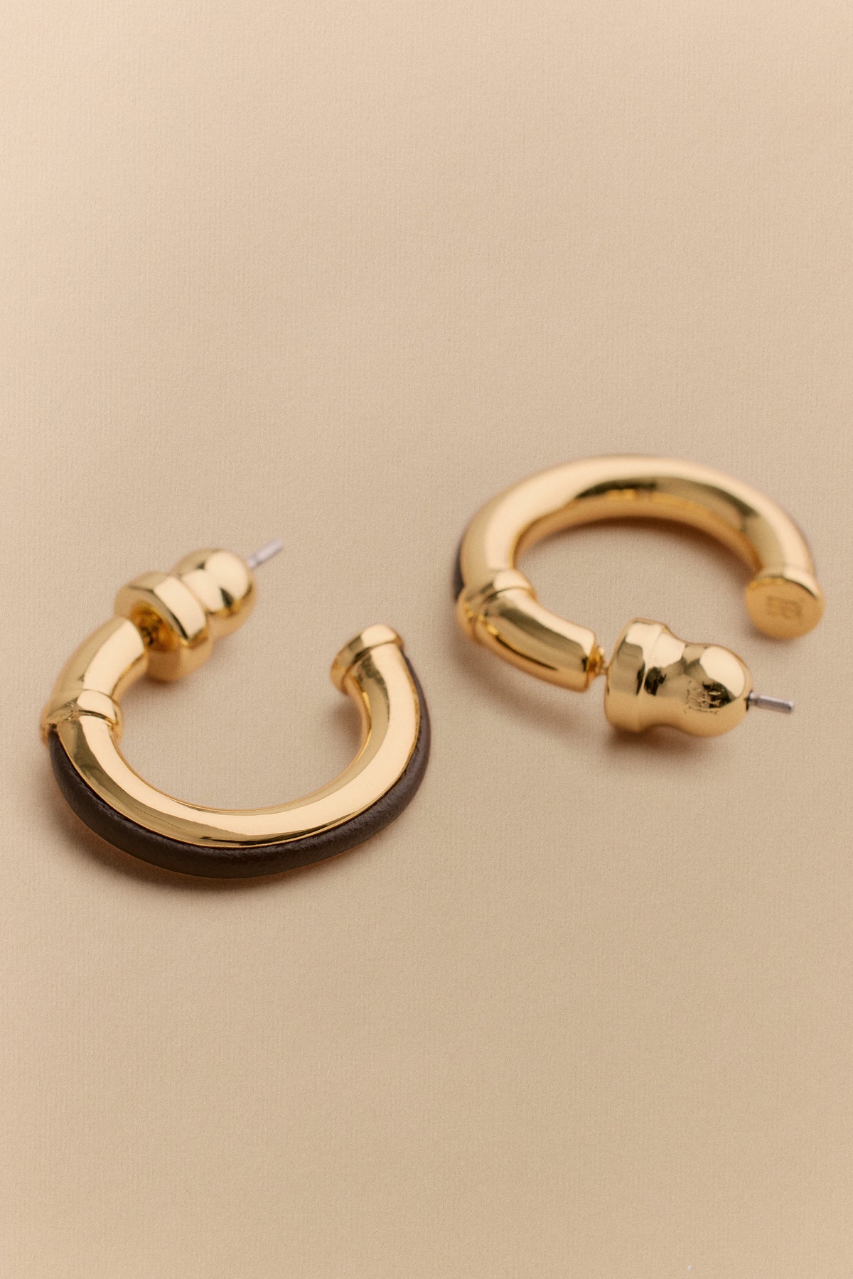 Lutra Hoop Earrings