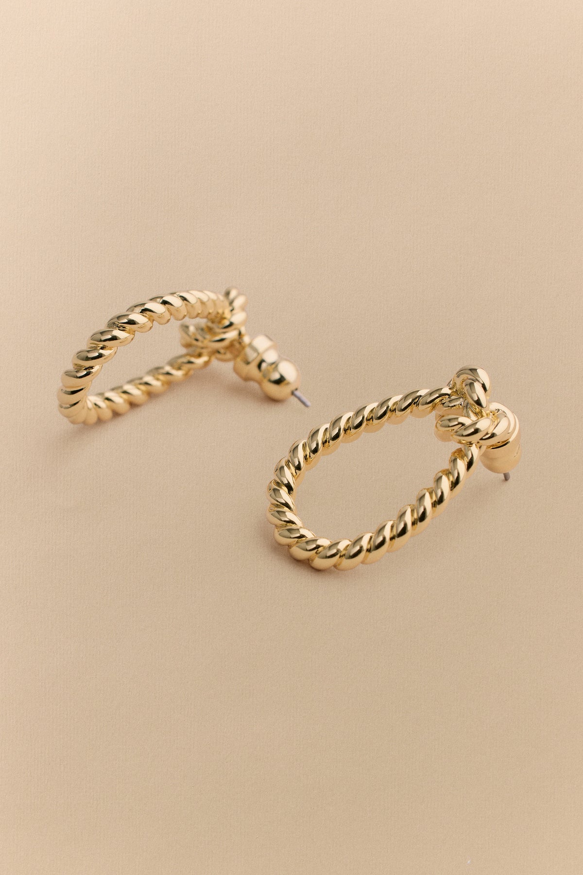 Dolina Drop Earrings