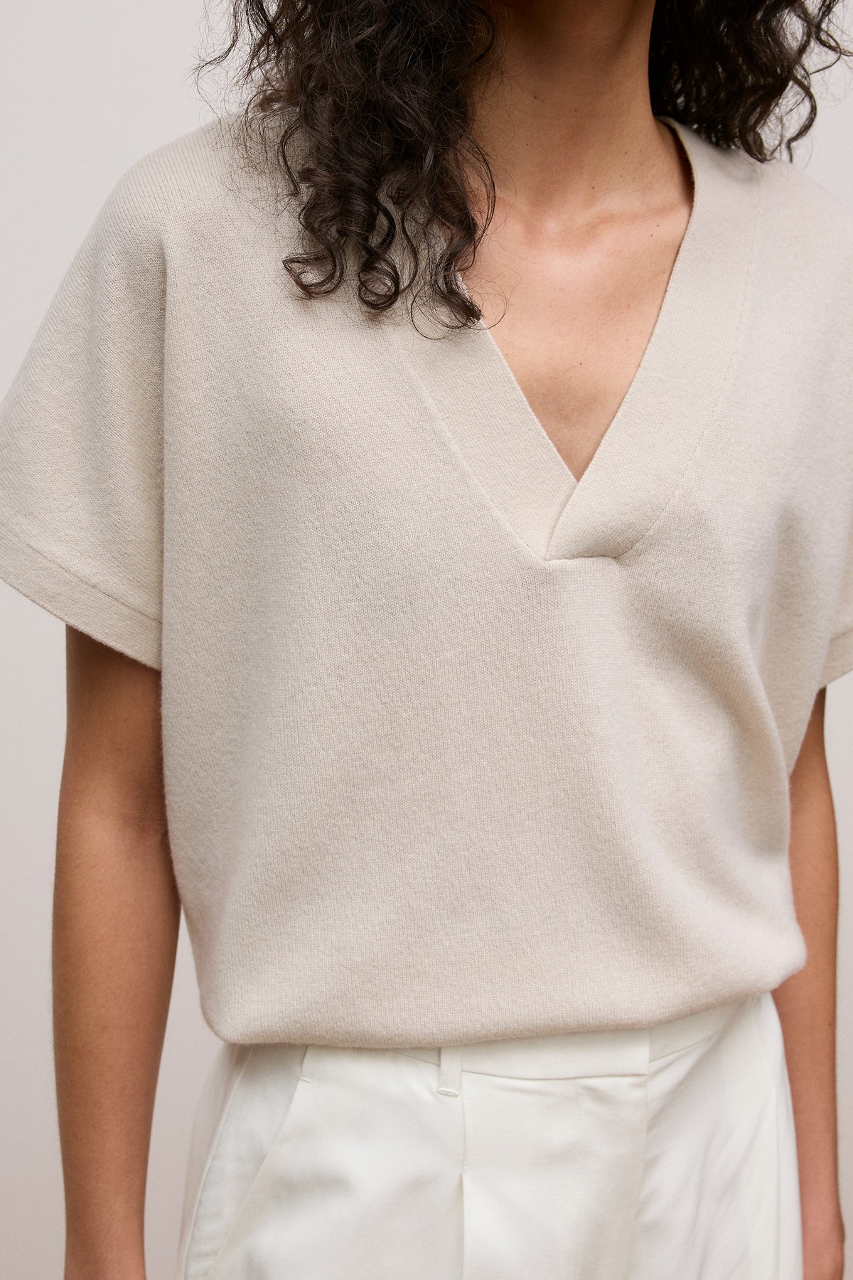 Merino Cashmere Relaxed V Neck Knit