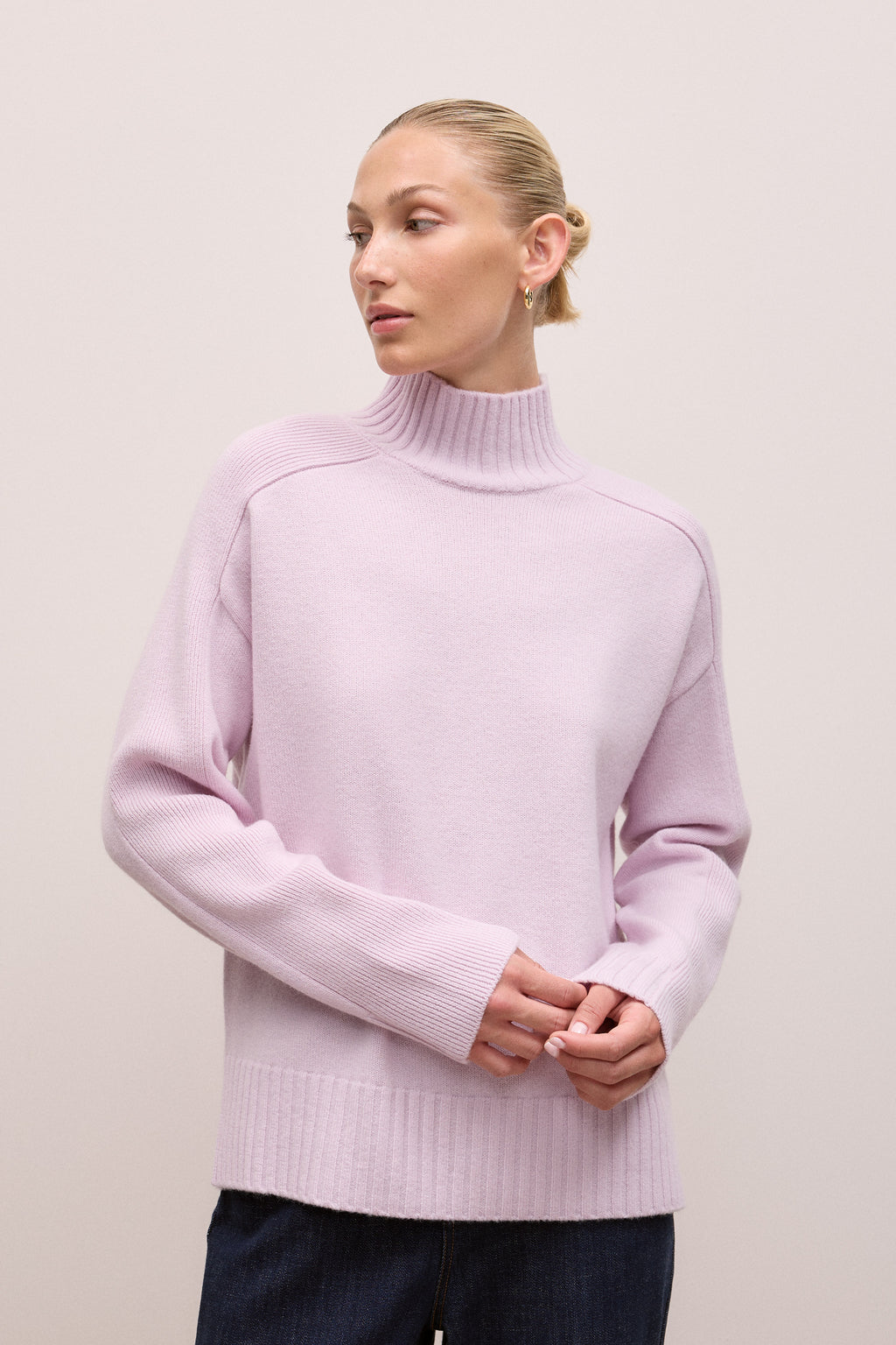 Merino Funnel Neck Pullover