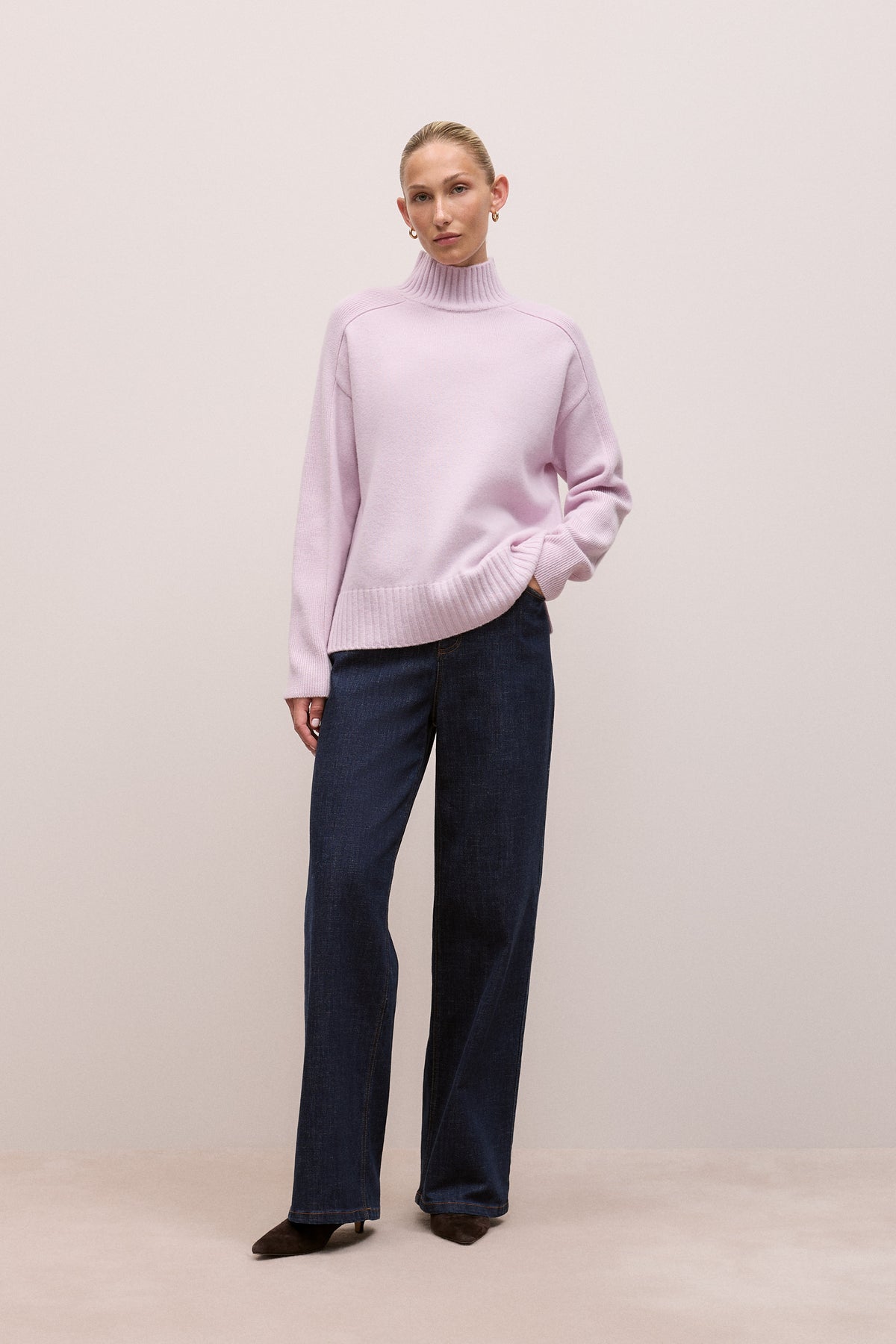 Merino Funnel Neck Pullover