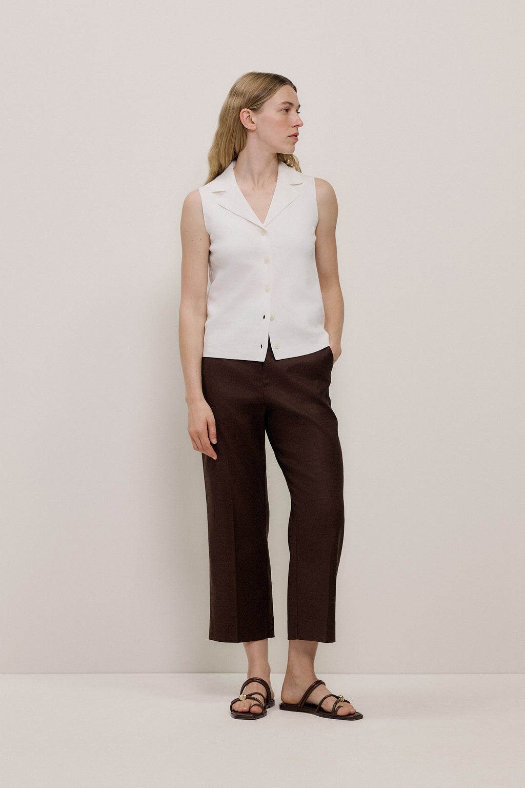 Stretch Linen Blend Cropped Pant