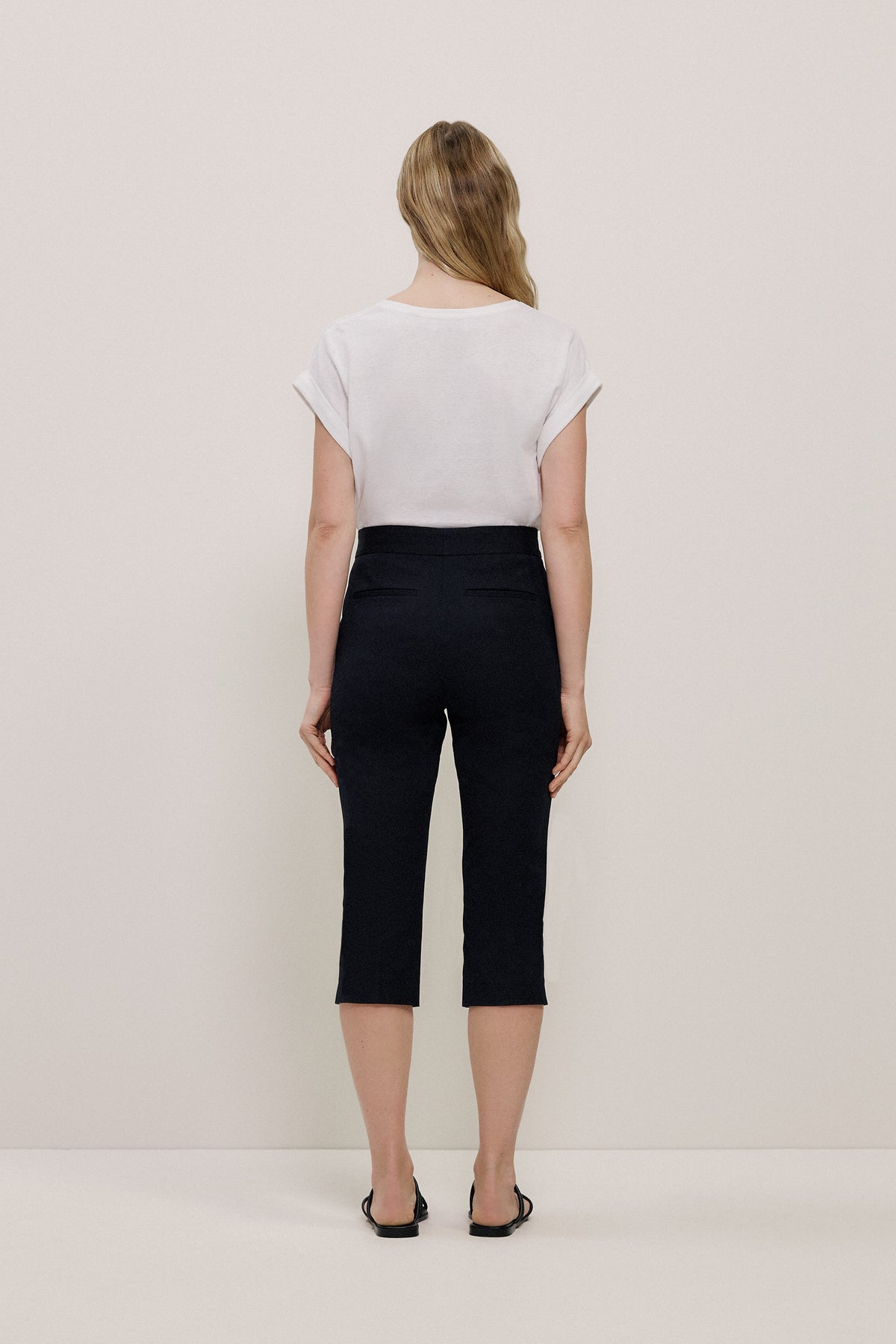 Bi-Stretch Capri Pant
