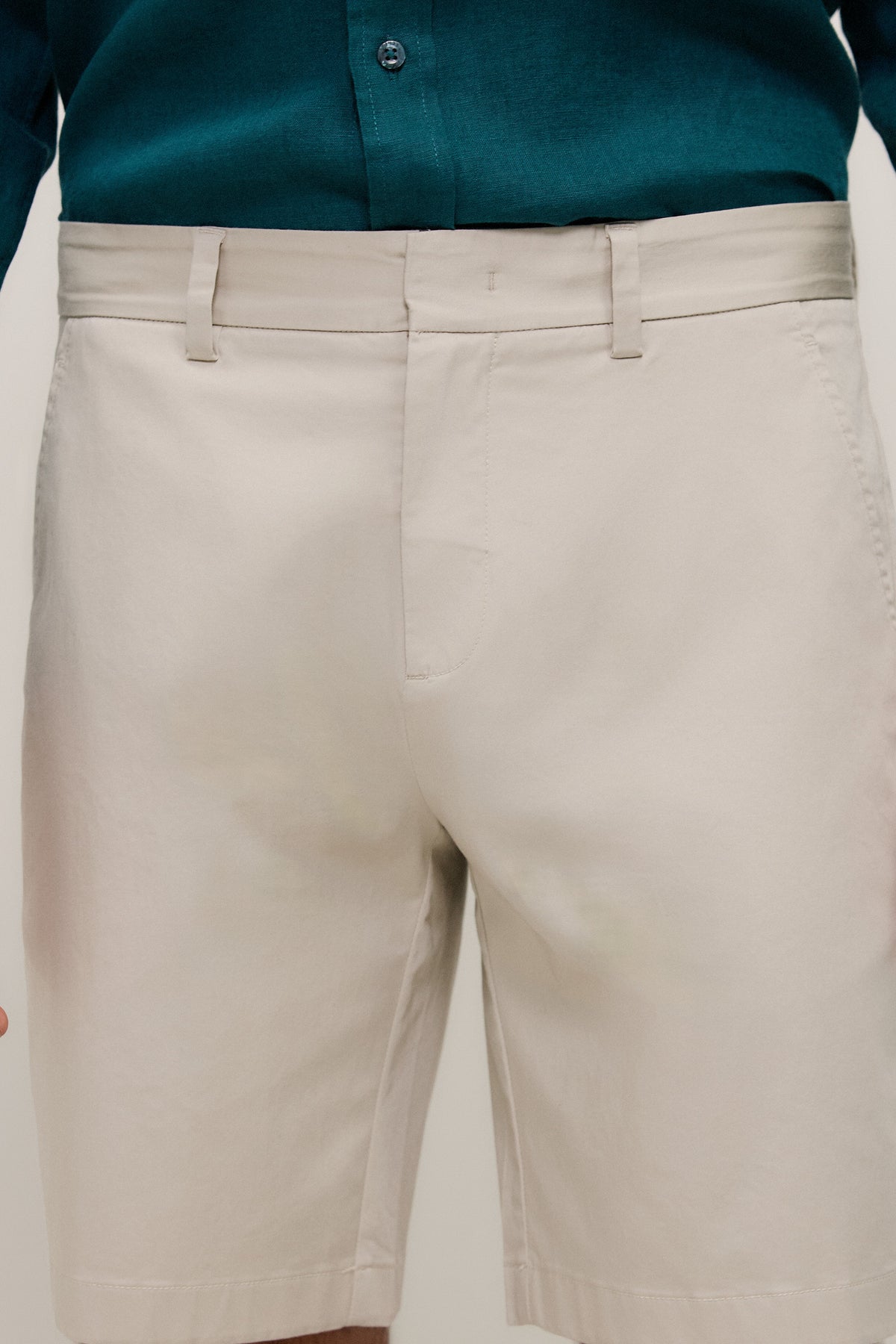Stretch Cotton Sateen Short