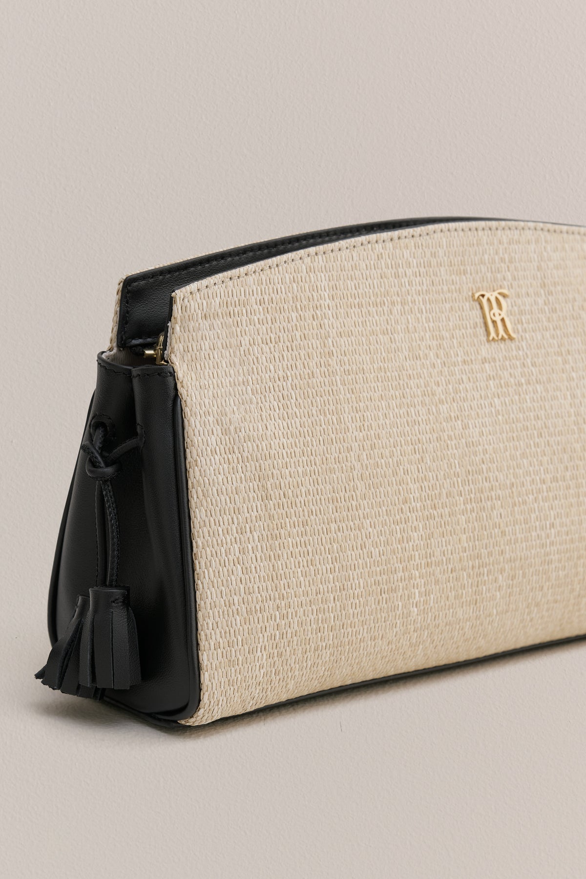 Vionne Woven Pouch