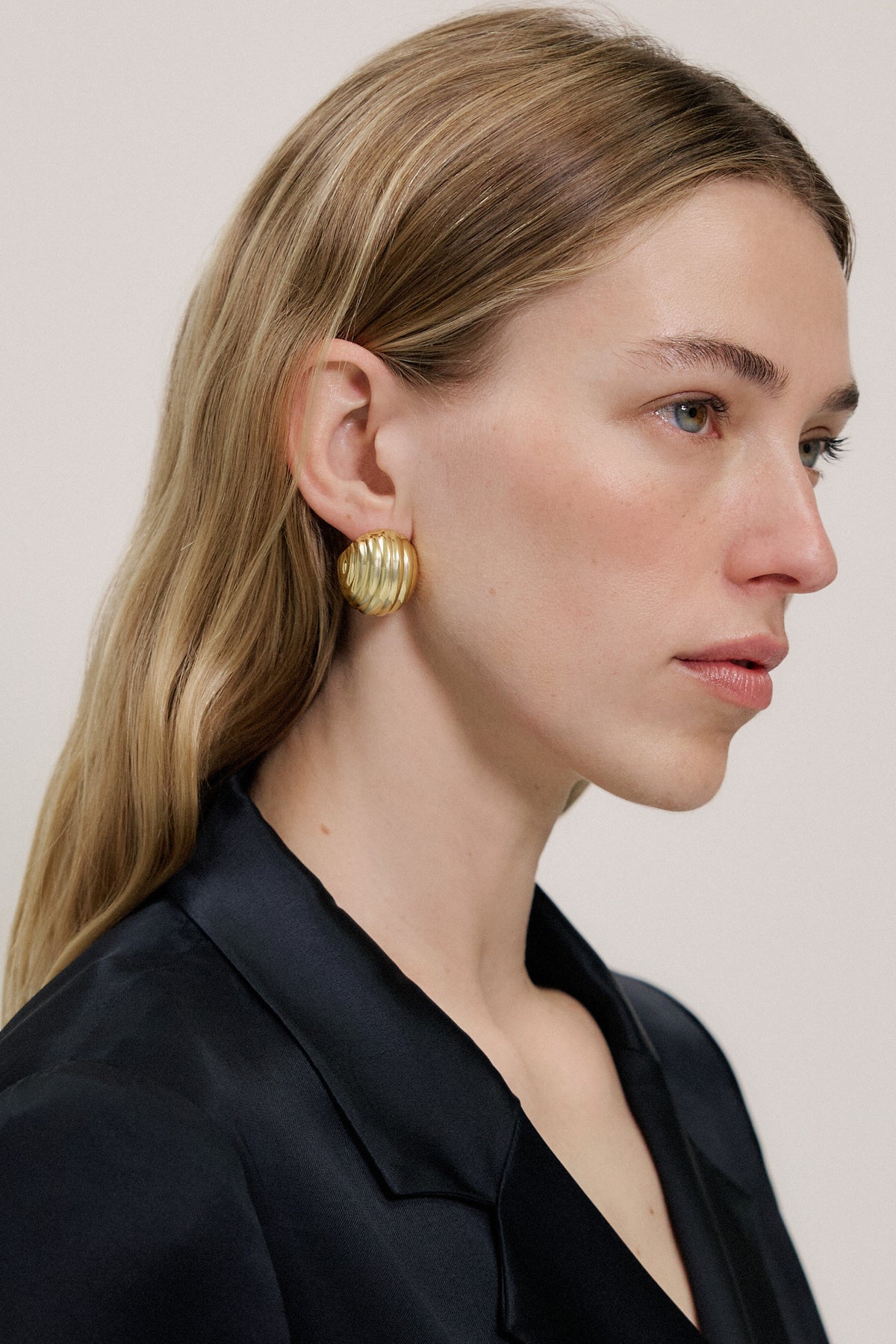 Selin Stud Earrings