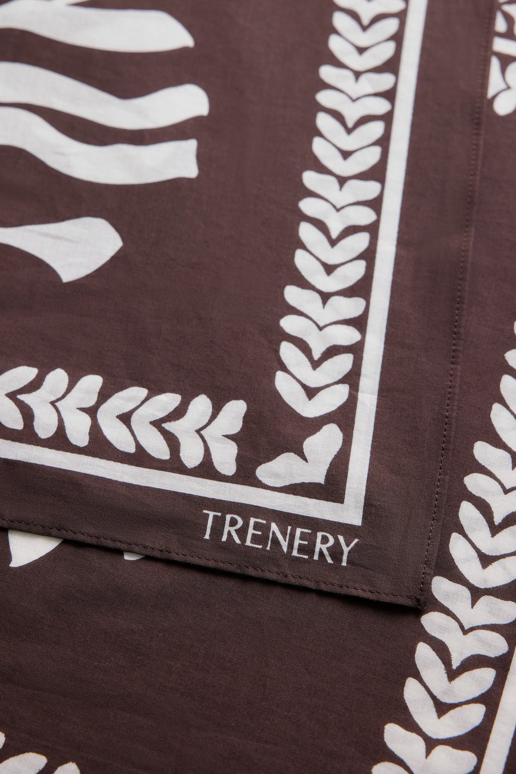 Solenne Sarong